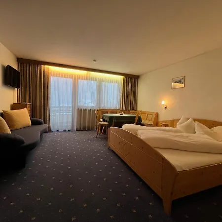 بيت ضيافة Gaestehaus Tauscher Am *